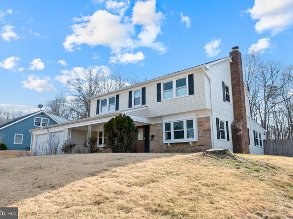 8705 Graystone Ln, Laurel, MD 20708