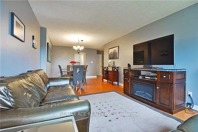 2261 Lake Shore Blvd W #301 — Photo 5