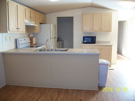 4th image of 17226 Hillside Dr