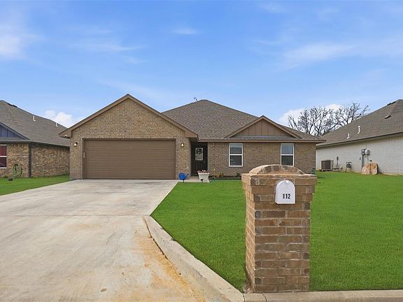 2nd image of 112 NW Elm Ave