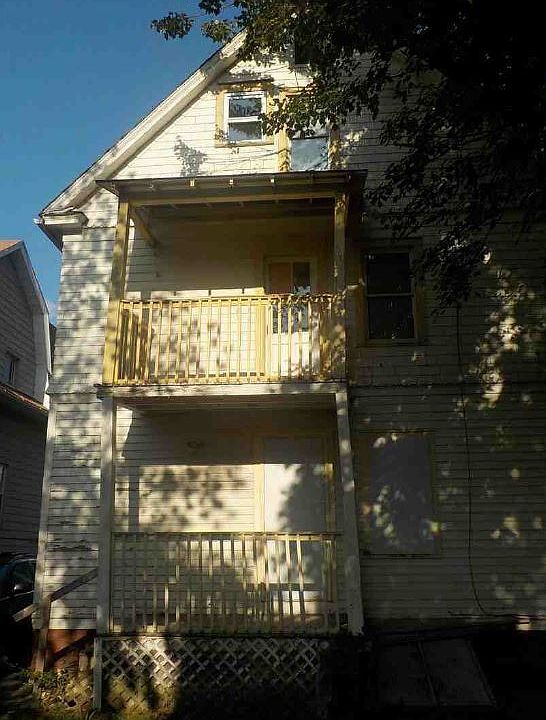 2nd image of 99-101 Amity St