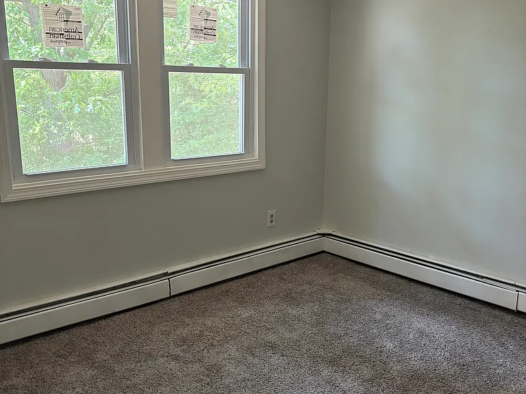 63 Elmore St #67 — Photo 8