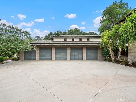 5th image of 2540 Crow Foot Ln