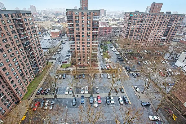 Rented by Olnick Organization | media 7