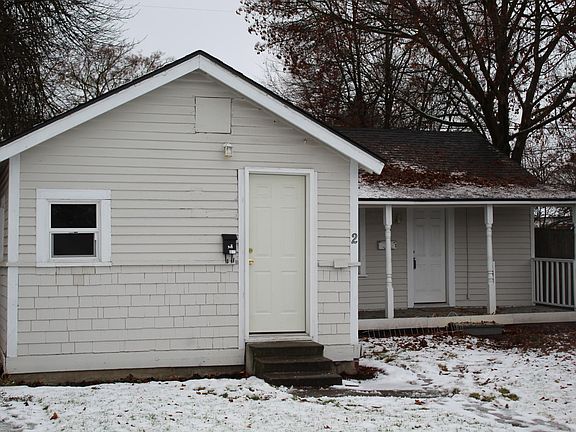 2nd image of 2622 E Everett Ave