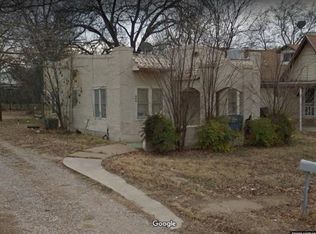 404 E 7th St, Coleman, TX 76834