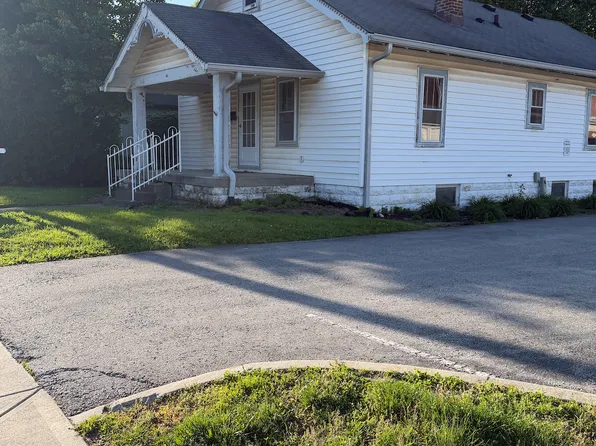 41 1st St SW, Carmel, IN 46032
