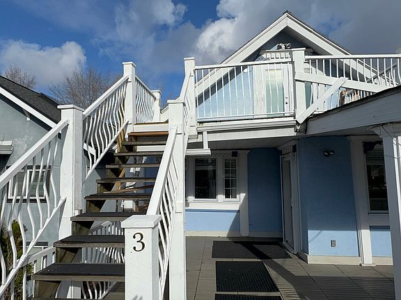 2nd image of 870 W 19th Ave #17
