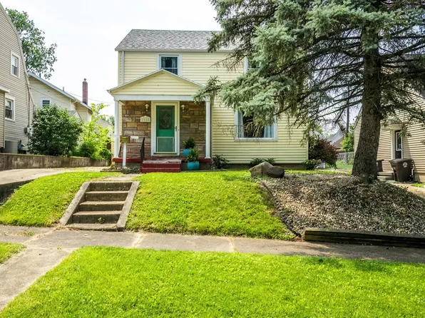 2222 Lawndale Dr, Fort Wayne, IN 46805