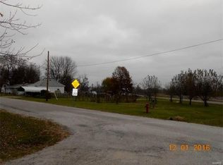 133 S 3rd St, Witt, IL 62094