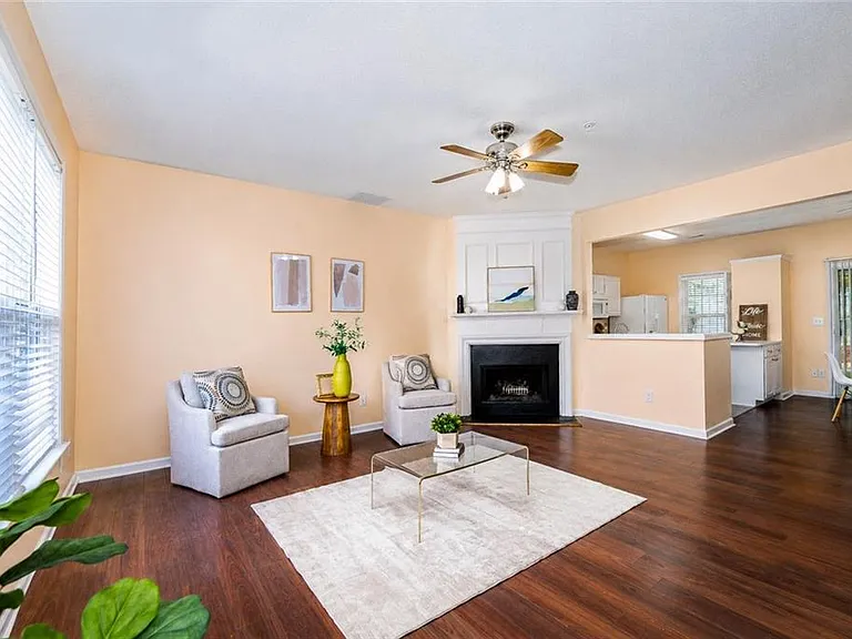 1745 Kilmington Ct — Photo 2