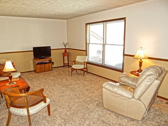 3rd image of 4105 Willowood Dr