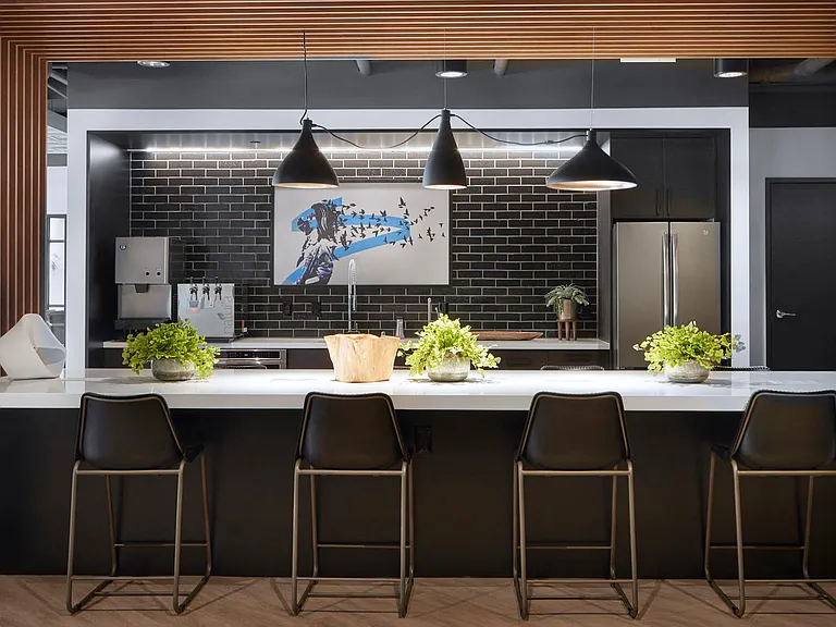 The Promenade Rio Vista Apartments — Photo 24
