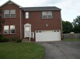 565 Hillside Ln, Gallatin, TN 37066