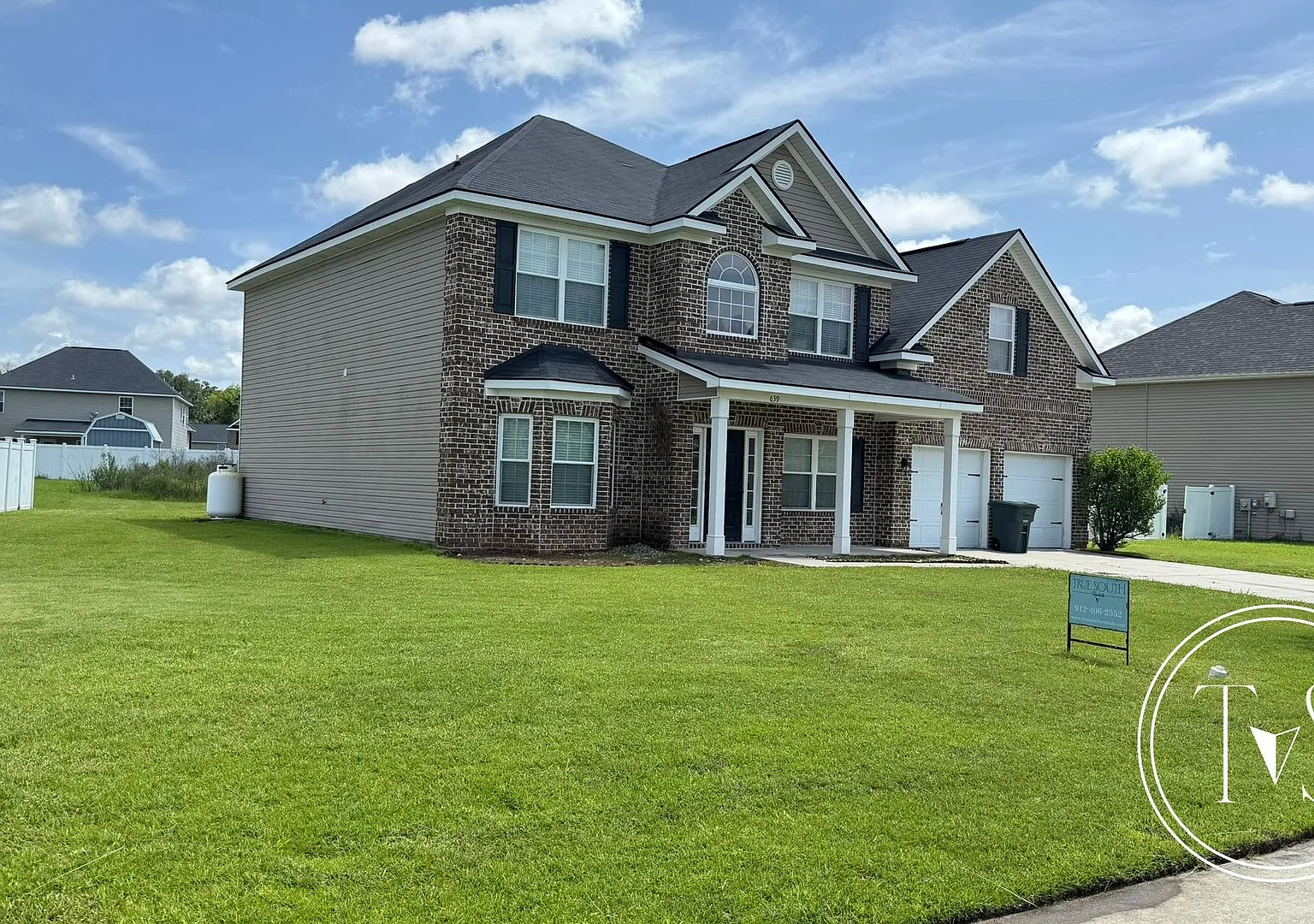Move In Special: $500 Off 1st Month's Rent — Photo 3