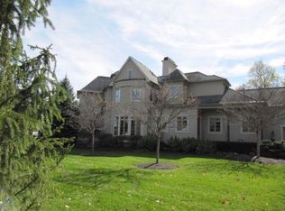 8911 Summer Estate Dr, Indianapolis, IN 46256