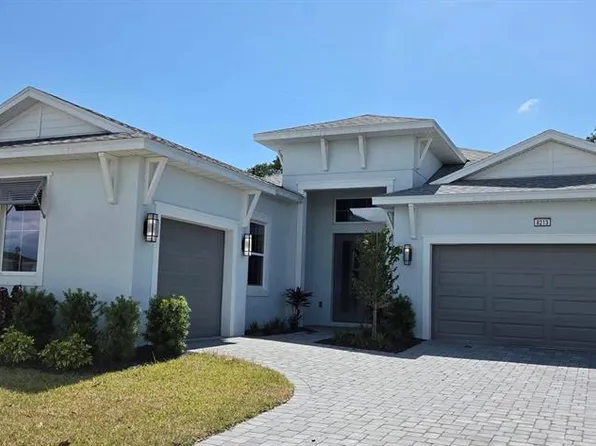 8213 Golden Beach Ct, Parrish, FL 34219