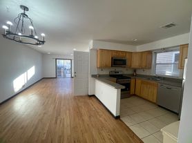 38 Graham St, Jersey City, NJ