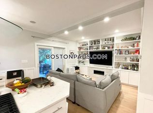 110 Buttonwood St #1, Boston, MA 02125