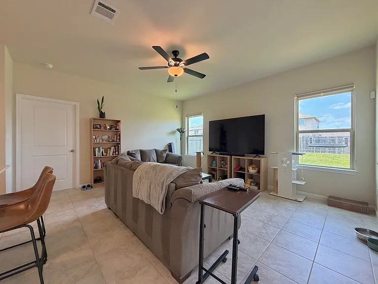 18200 Emu Ln — Photo 6