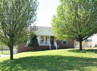 1228 Hillside Dr, Springfield, TN 37172