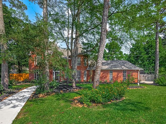 3rd image of 6131 Hampton Way Ct