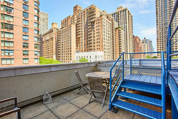 Rented by Brown Harris Stevens | media 26