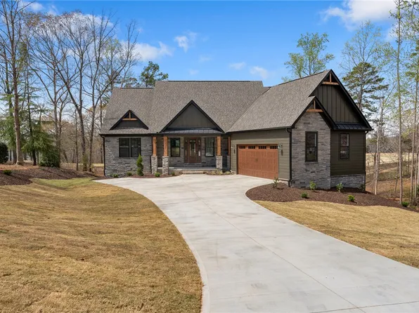 106 Polo Ct, Ninety Six, SC 29666