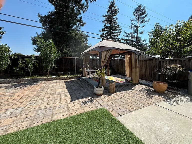 2090 Morrill Ave — Photo 21