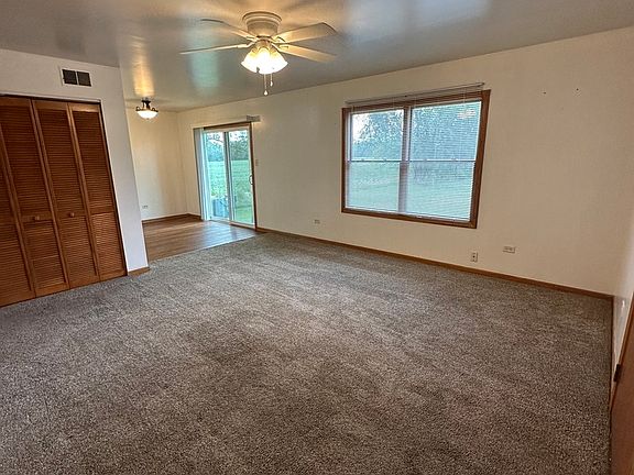 3rd image of 465 N School St #477