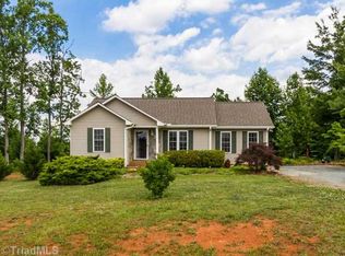 6850 Stillhope Ln, Liberty, NC 27298