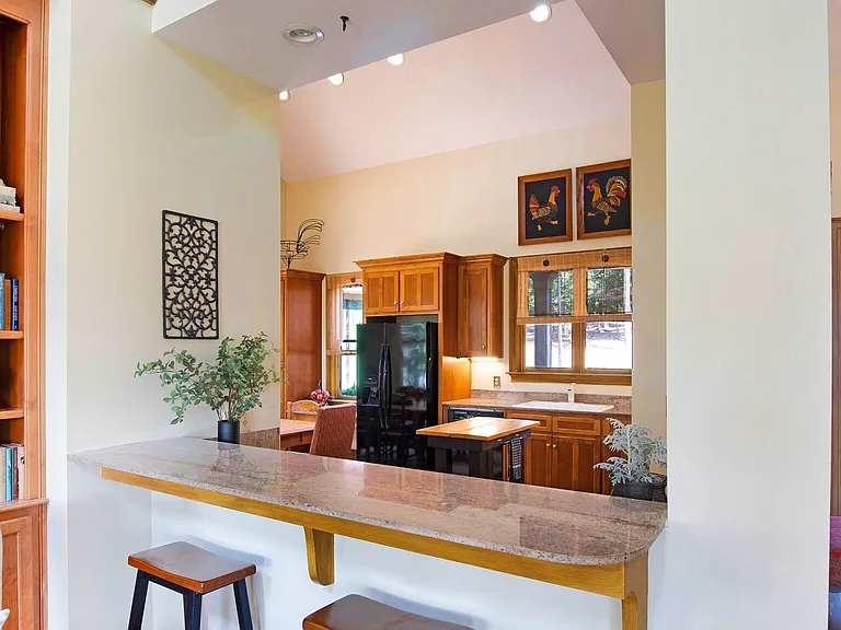 1060 Emerald View Dr — Photo 12