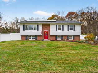 91 Velie Road, Lagrangeville, NY 12540