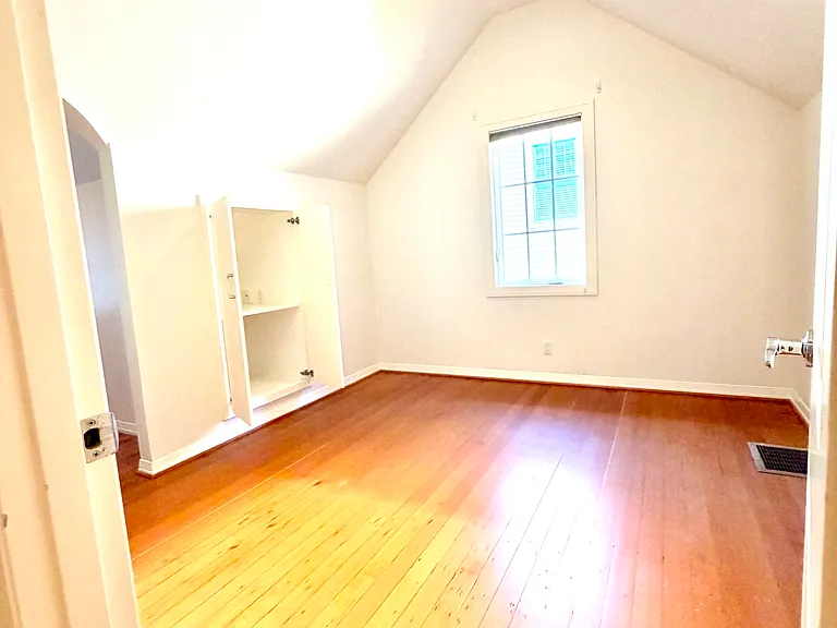 172 Middlecrest Rd — Photo 38
