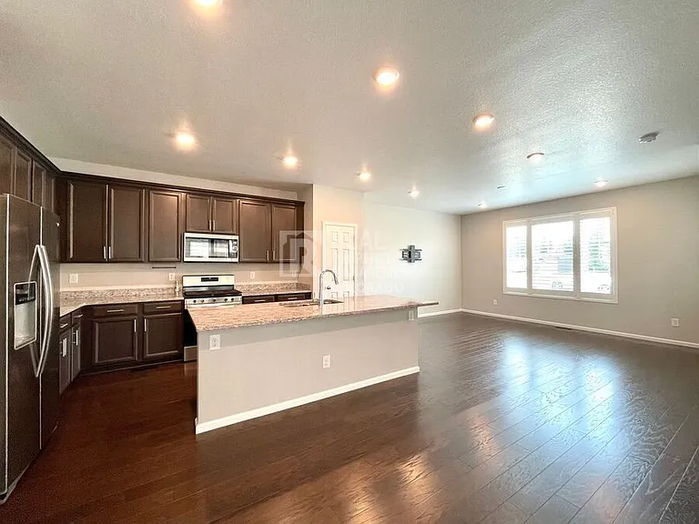 11441 Booth Falls Ct — Photo 4