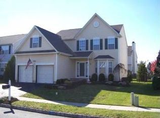 4 Heinrick Way, Bridgewater, NJ 08807