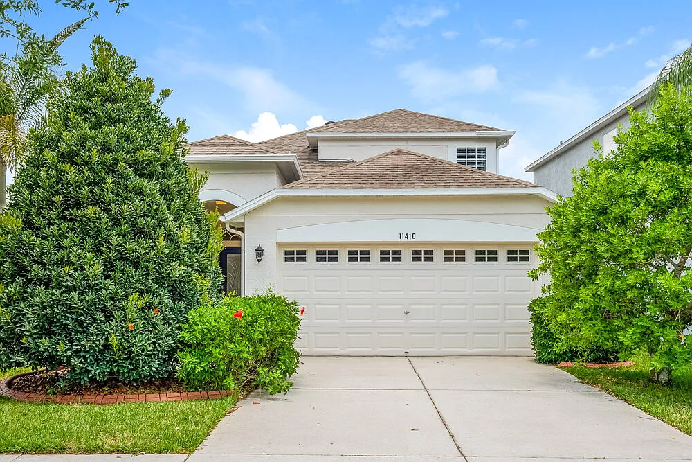 5 bed, 3.0 bath, 2390 sqft, $3,515 — Photo 1