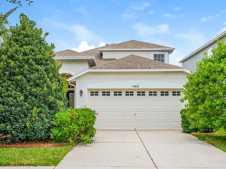 11410 Blue Lilac Ave — Photo 1
