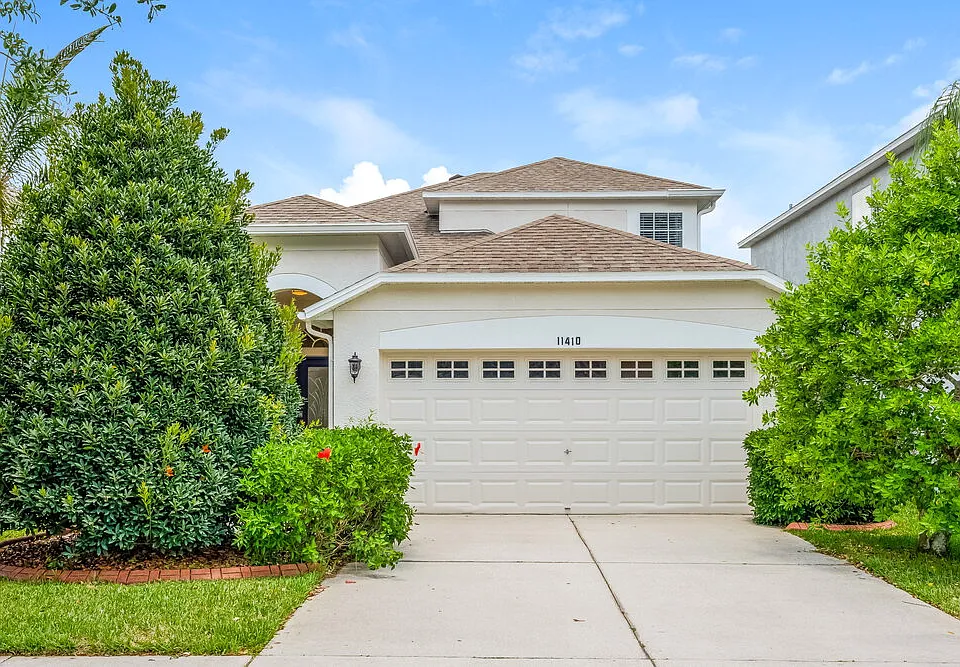 11410 Blue Lilac Ave