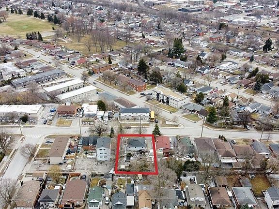 3rd image of 65 Brooklyne Rd