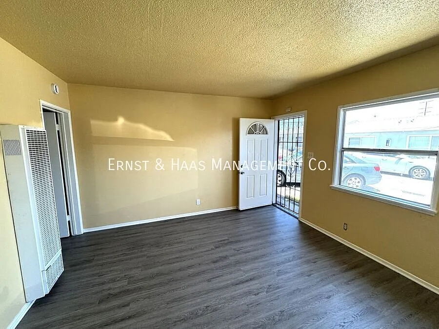 Cozy 1-Bedroom Apartment With Most Utilities Included!*Move-In Special* — Photo 2