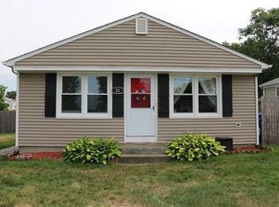 21 Winter St, Pawtucket, RI 02860