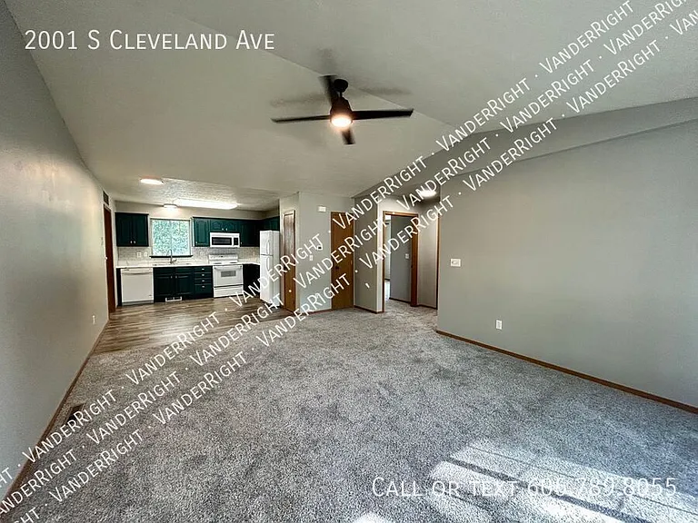 2001 S Cleveland Ave — Photo 7