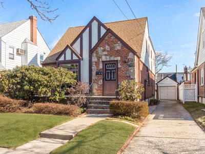 4739 192nd St, Flushing, NY, 11358