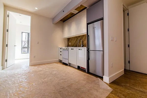 Rented by Nooklyn NYC LLC | media 7