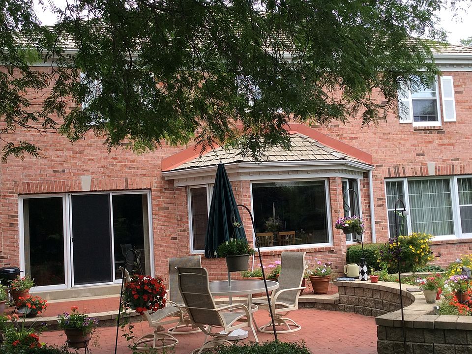 2nd image of 128 Lamplighter Ln