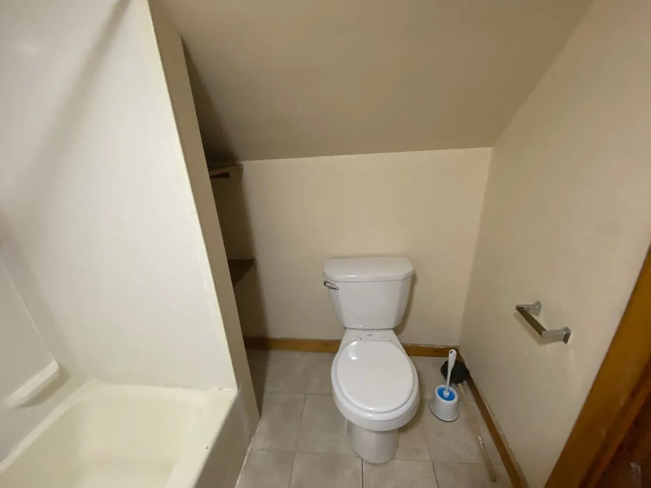 1 bed, 1621 sqft, $1,100 — Photo 4