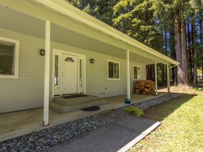 300 Sunrise Ln, Crescent City, CA, 95531