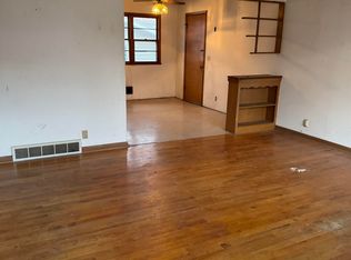 7754 Franklin St, Omaha, NE 68114