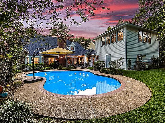 2nd image of 5006 Hastingwood Dr